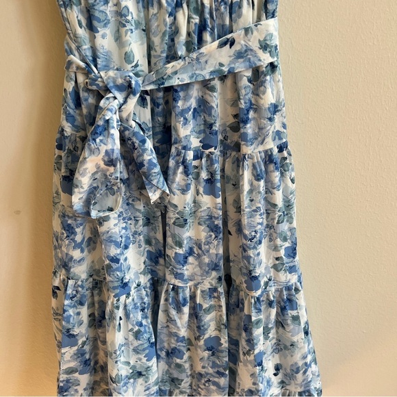 NWT Lulus Breezing Through White Floral Print Tiered Halter Midi Dress Medium - Picture 4 of 7